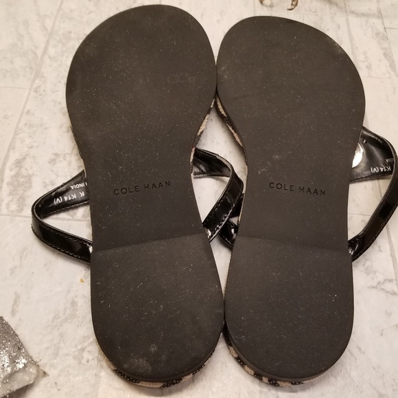 Cole Haan Zebra Stripe Flip Flops Size - Picture 3 of 5